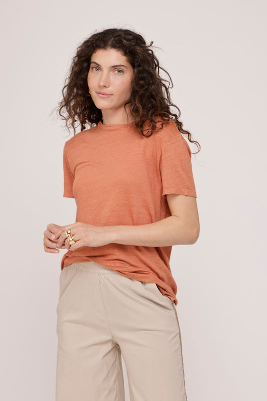 Unisex Niki T-Shirt - Amber ALEX